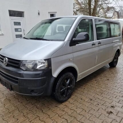 Volkswagen T5 Transporter 2.0 TDI de 140 ch 6 places (jusqu’à 9 places)