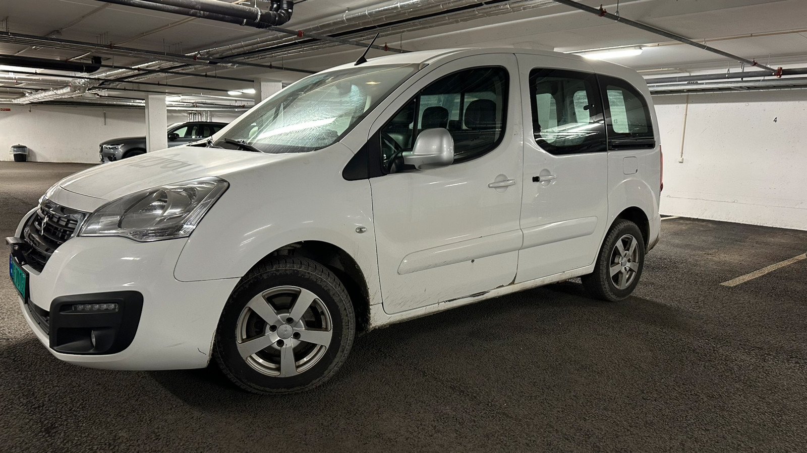 b89221e4-0fdc-438b-9f5c-1f5cb1bc1980